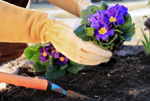 Load-based quote example for garden waste removal in Wealdstone